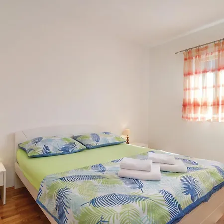 Spira Puovica Apartment Trogir