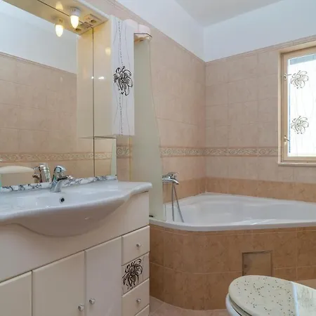 Apartment Amazing In With House Sea View Trogir